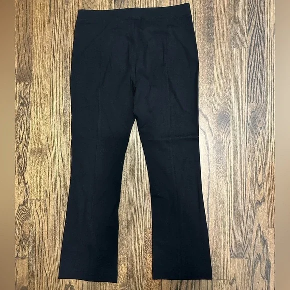 NYDJ pull on crop pants - size 6 - Picture 4 of 10